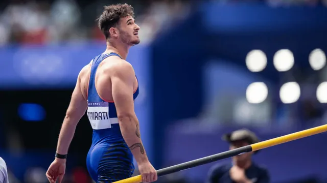 french-pole-vaulter-anthony-ammirati-attracts-porn-offer-worth-rs-2-crore-after-crotch-incident-at-paris-olympics